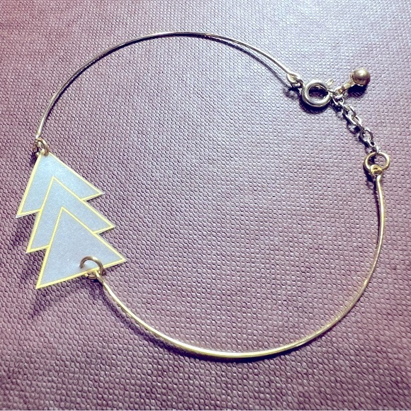 Bracelet Triangle design NWOT - Picture 4 of 7